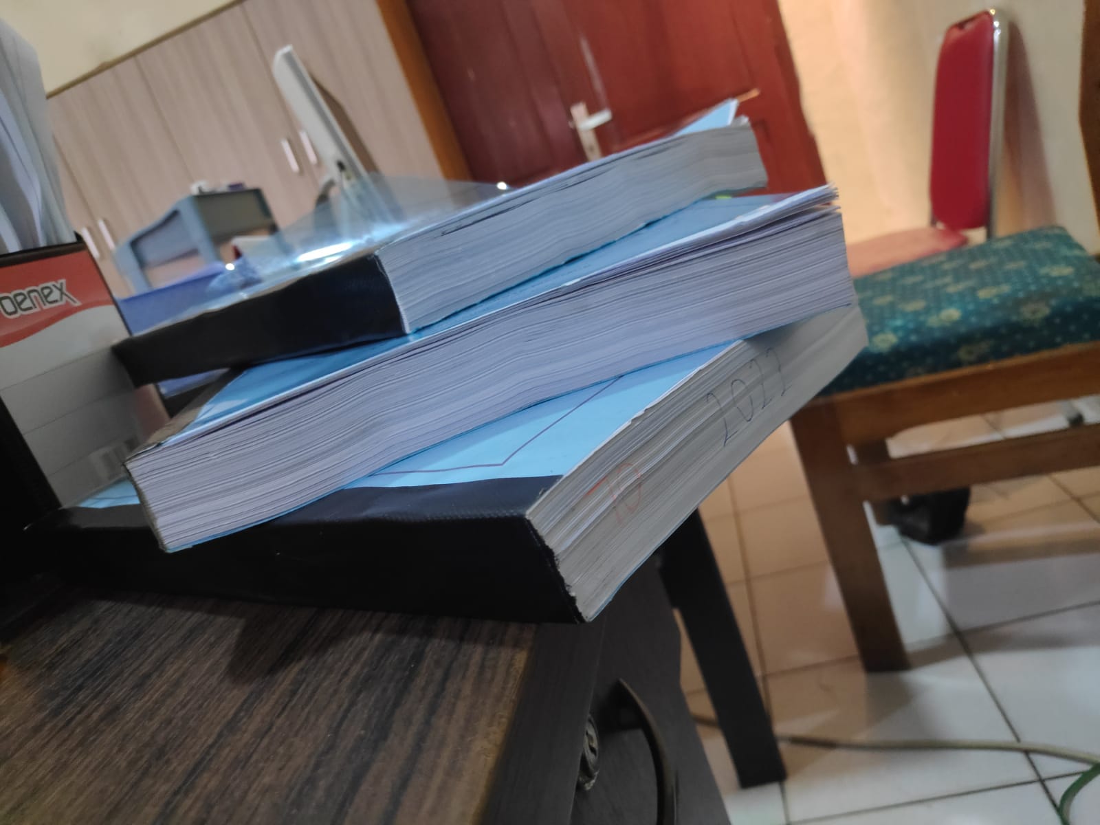 Jilid Tebal Ketebalan max 250 lembar