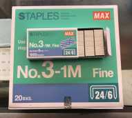 Isi Staples No.03