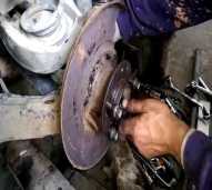 OH BONGKAR PASANG AS RODA BELAKANG TOYOTA INNOVA R/L BENSIN