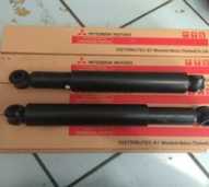 2 SET SHOCK BREAKER BELAKANG R/L (ORI) MITSUBISHI TRITON